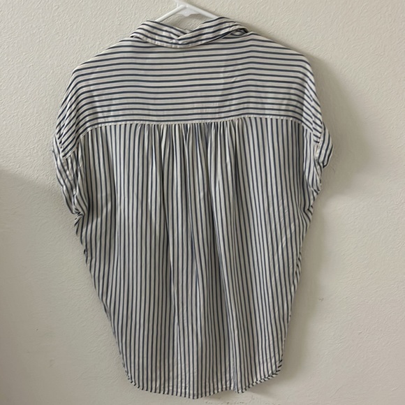 Striped button up oversized top size small - Picture 2 of 2
